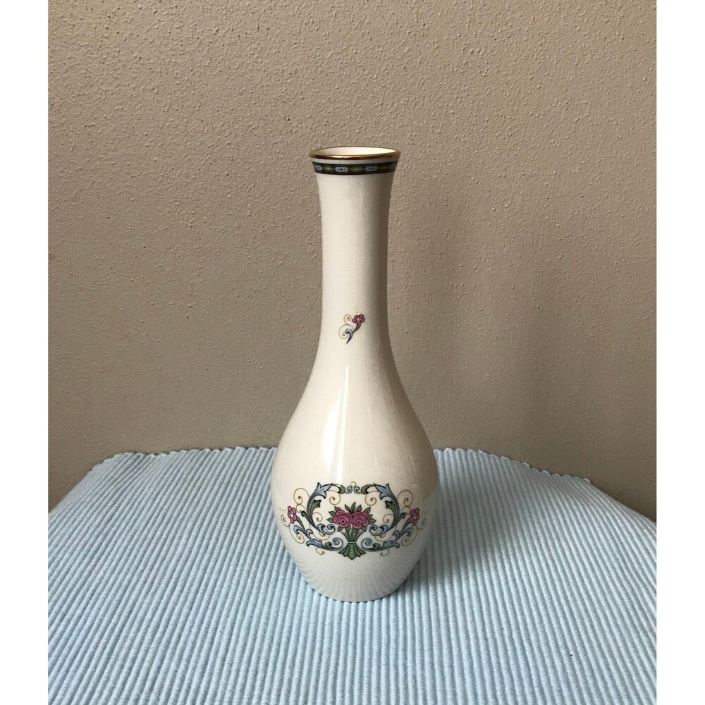 Vintage Pickard China Bud Vase The Danbury Mint